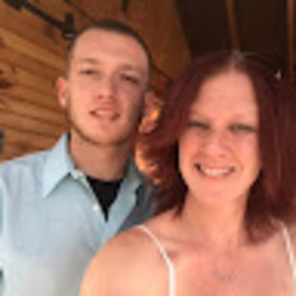 Meet your Posher, Derick - Picture 1 of 1